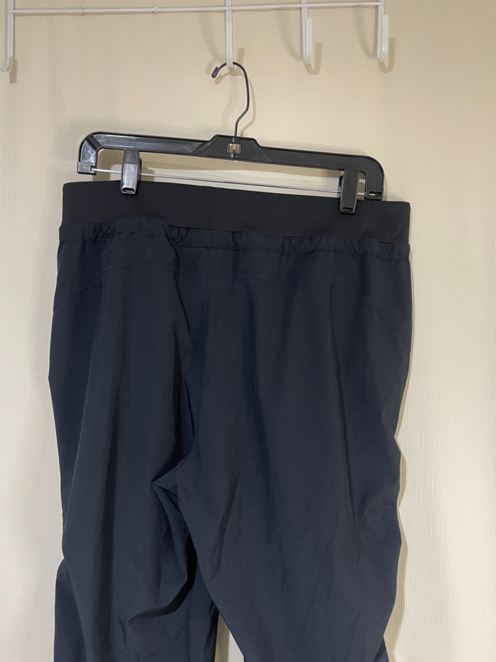 NWOT Women's Black Ruched Drawstring Lightweight Breathable Pants Size Large - Picture 8 of 11